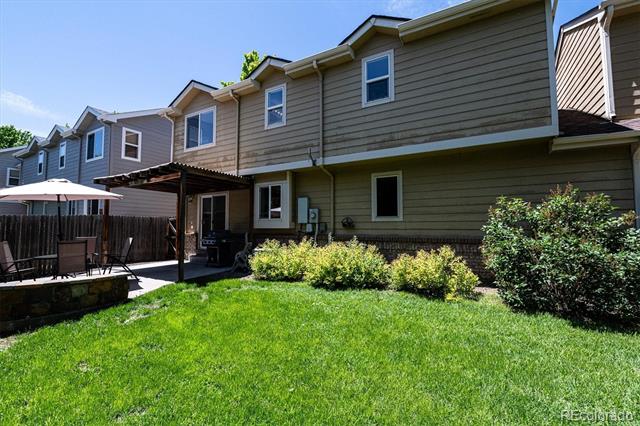 9519 E Iowa Circle
