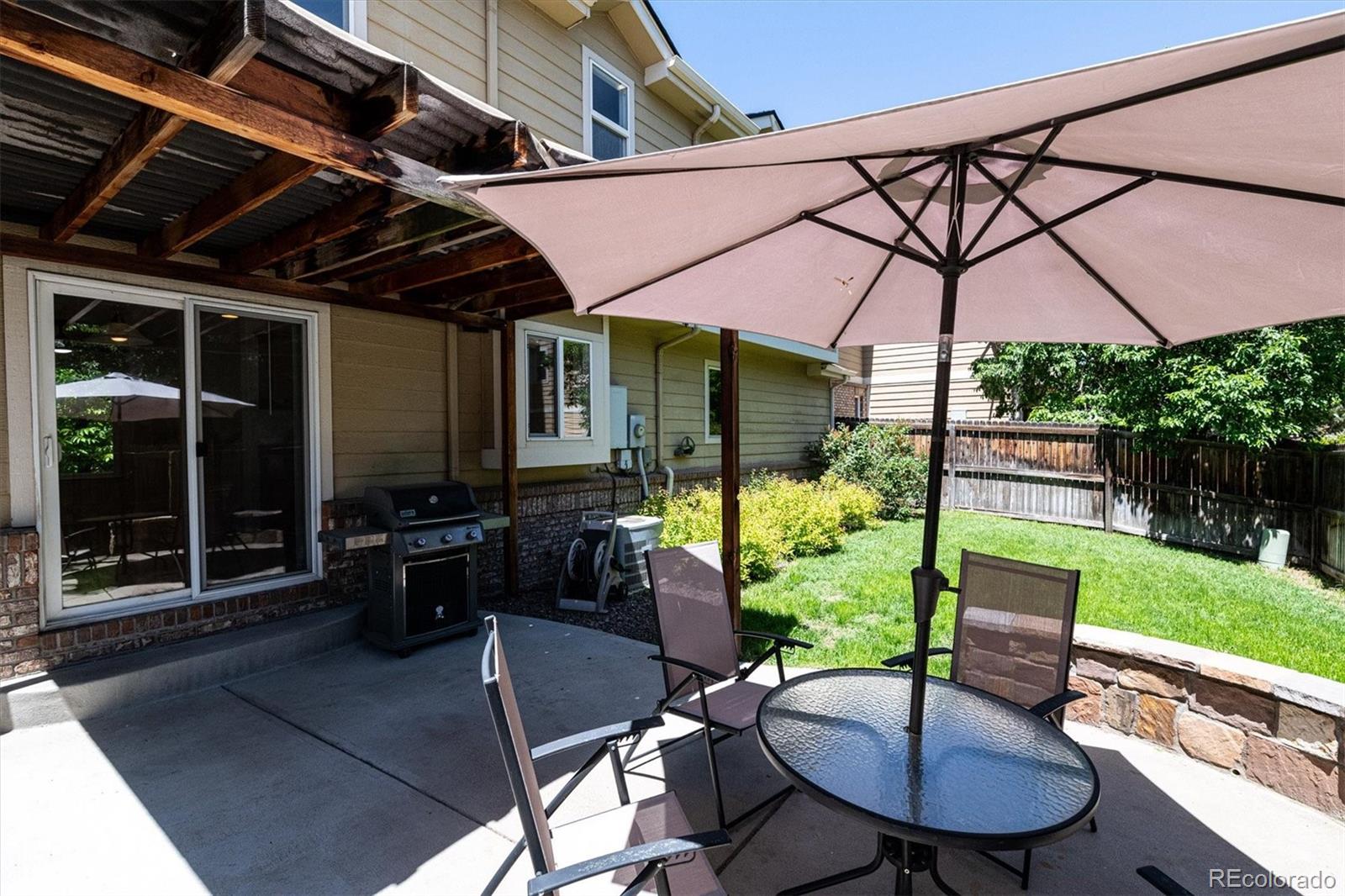 9519 E Iowa Circle