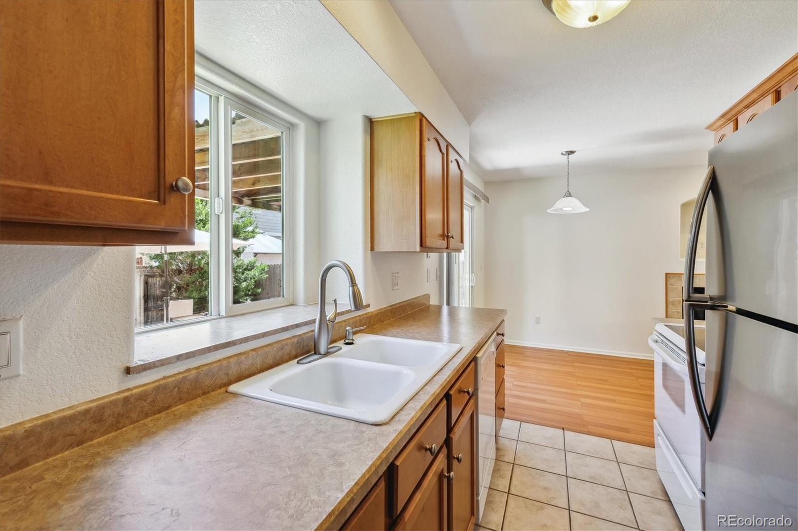 9519 E Iowa Circle