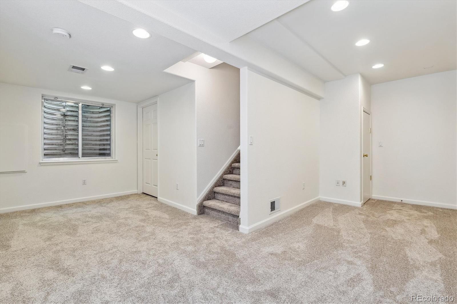 9519 E Iowa Circle