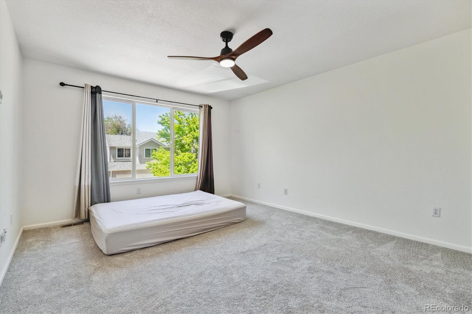 9519 E Iowa Circle