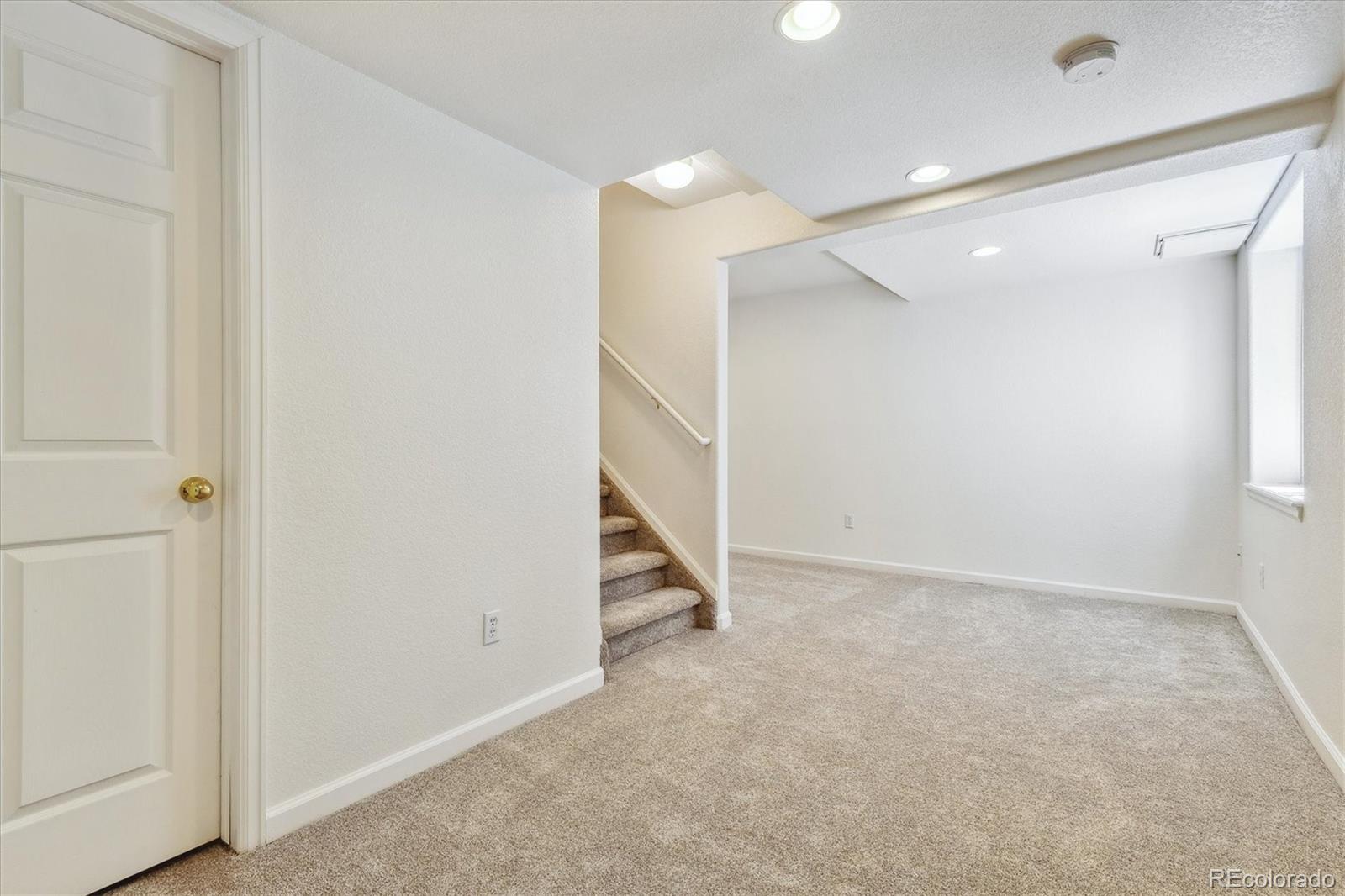 9519 E Iowa Circle