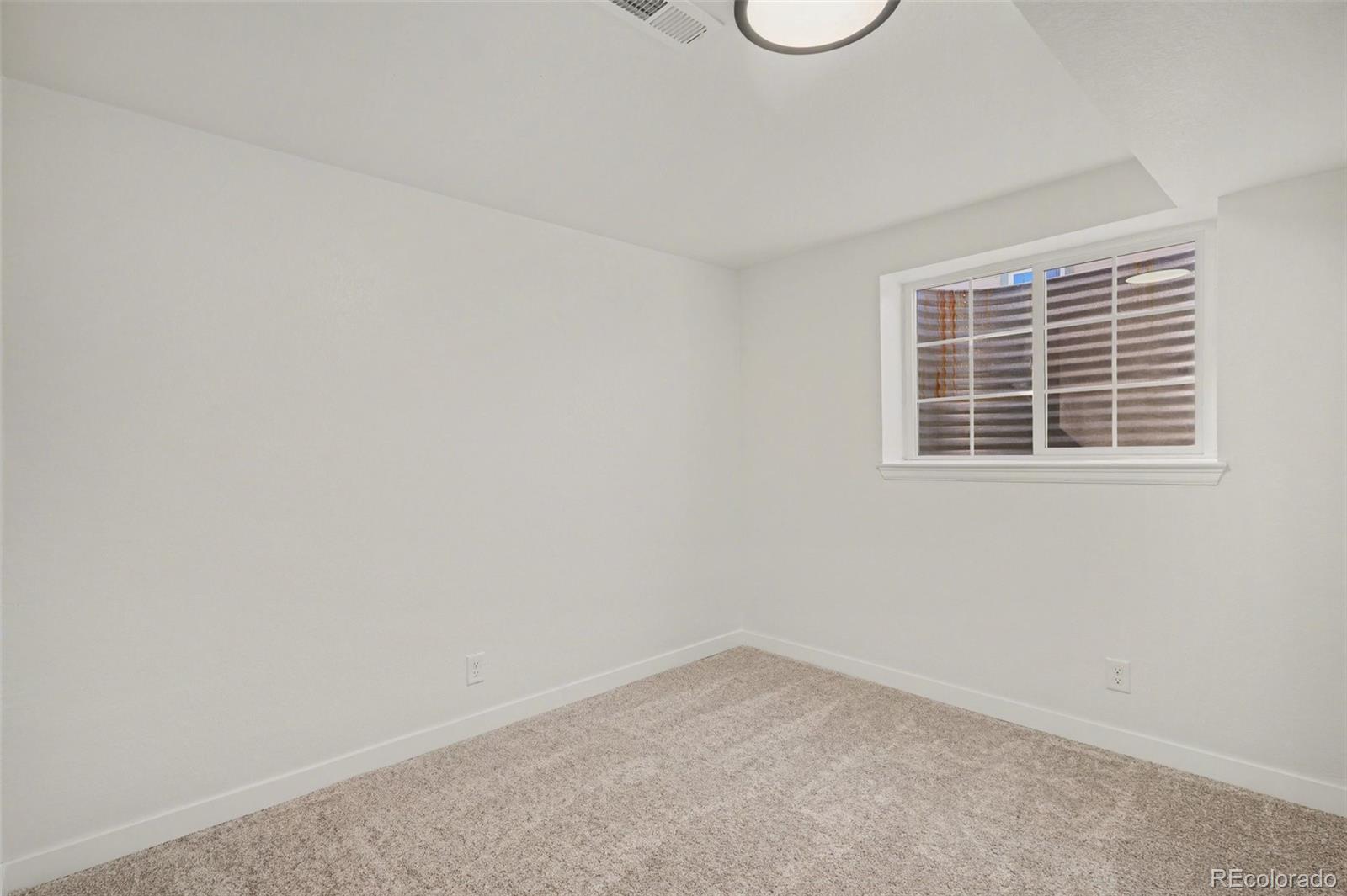 11826 W Bowles Circle