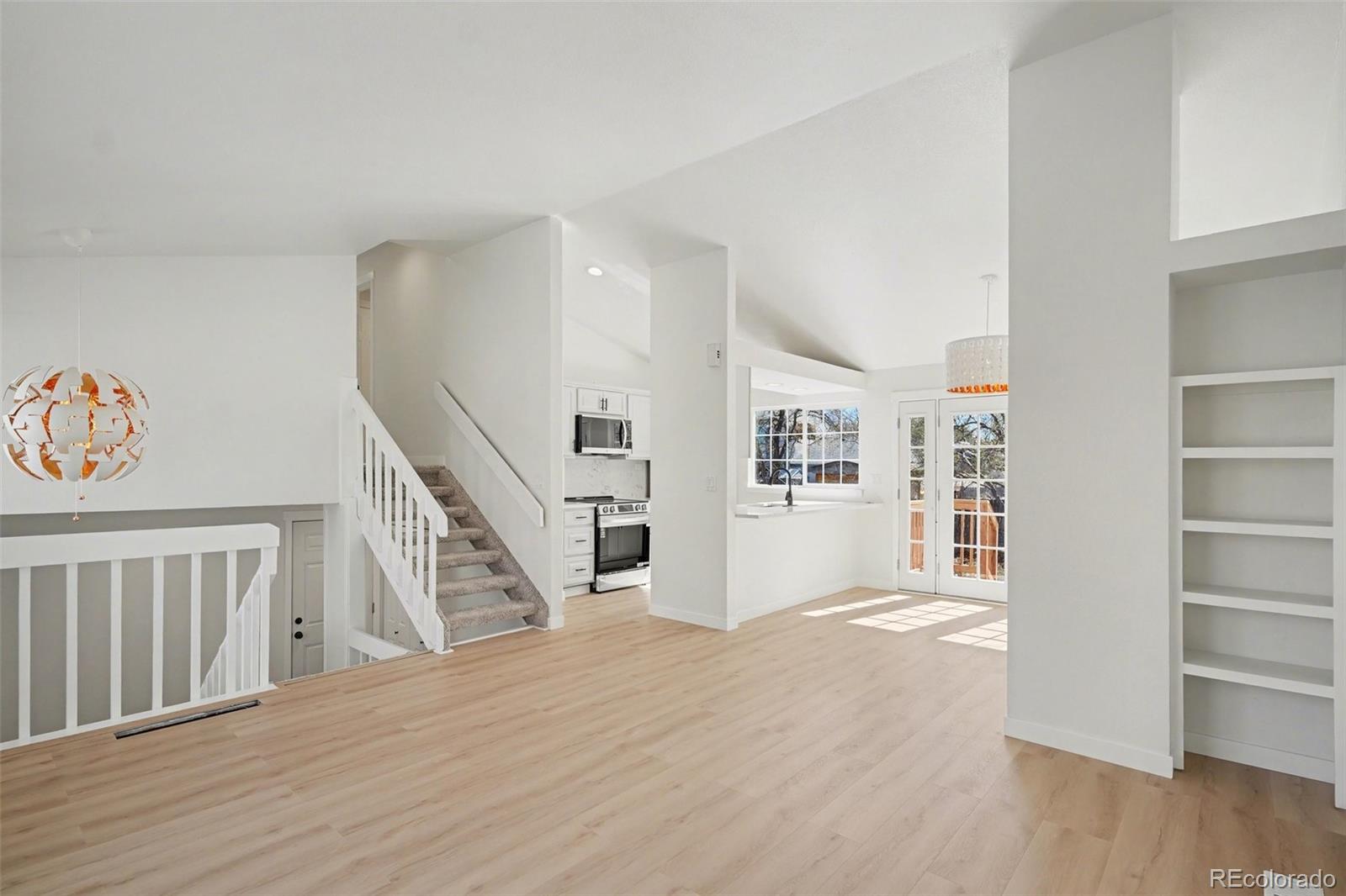 11826 W Bowles Circle