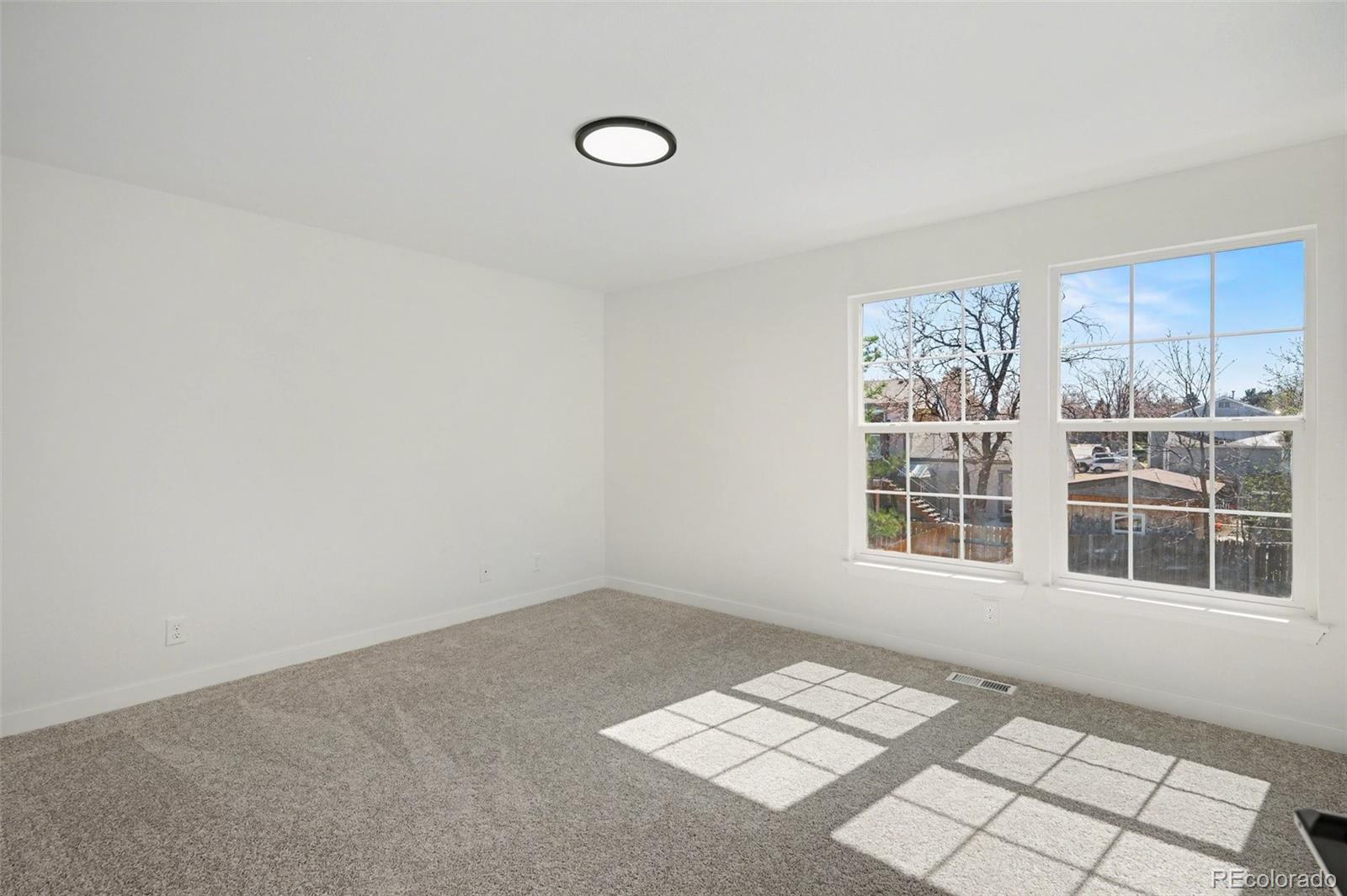 11826 W Bowles Circle