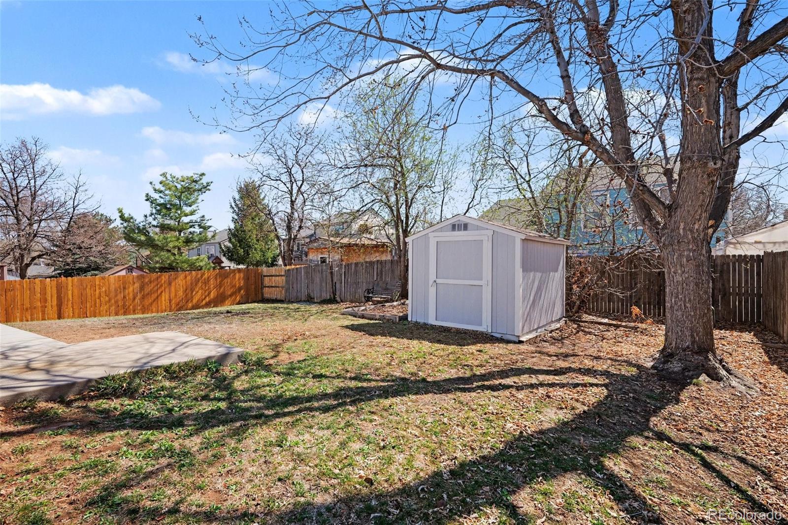 11826 W Bowles Circle