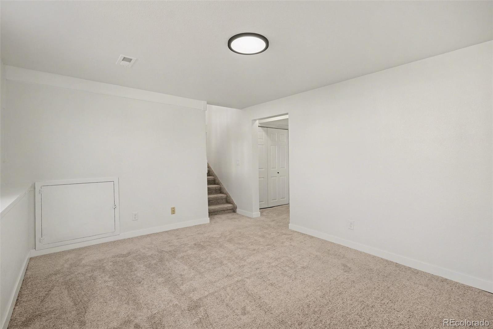 11826 W Bowles Circle