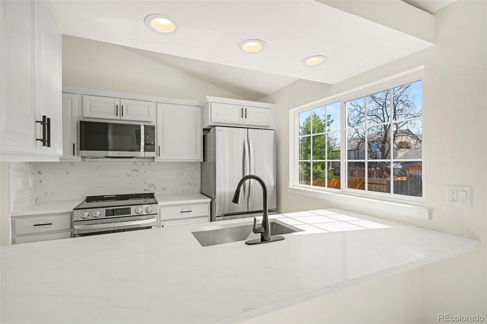 11826 W Bowles Circle