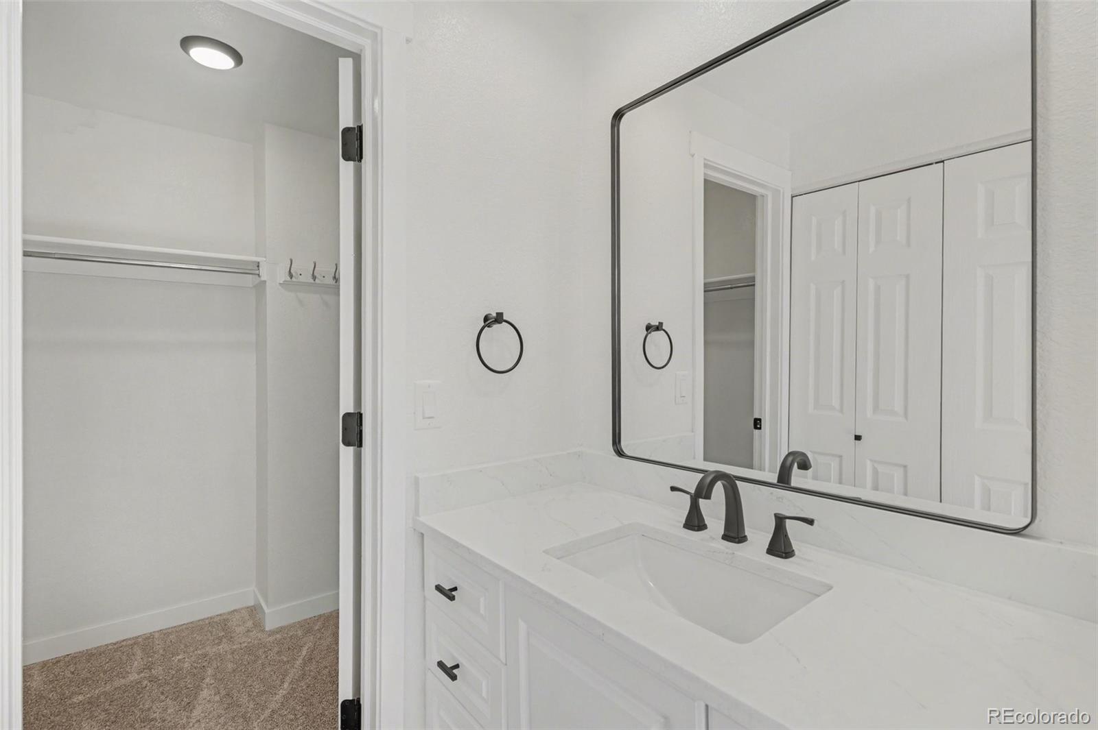 11826 W Bowles Circle