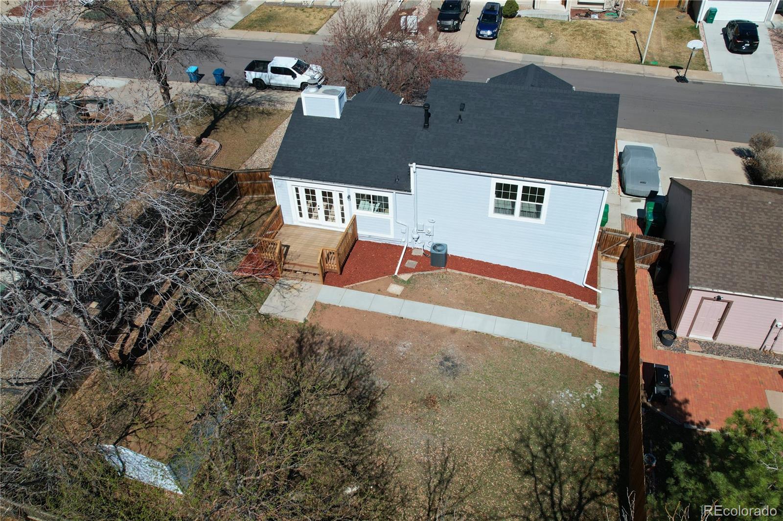 11826 W Bowles Circle