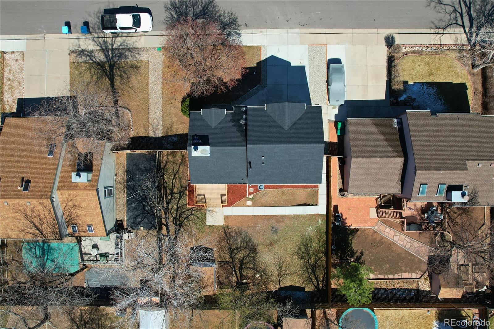 11826 W Bowles Circle