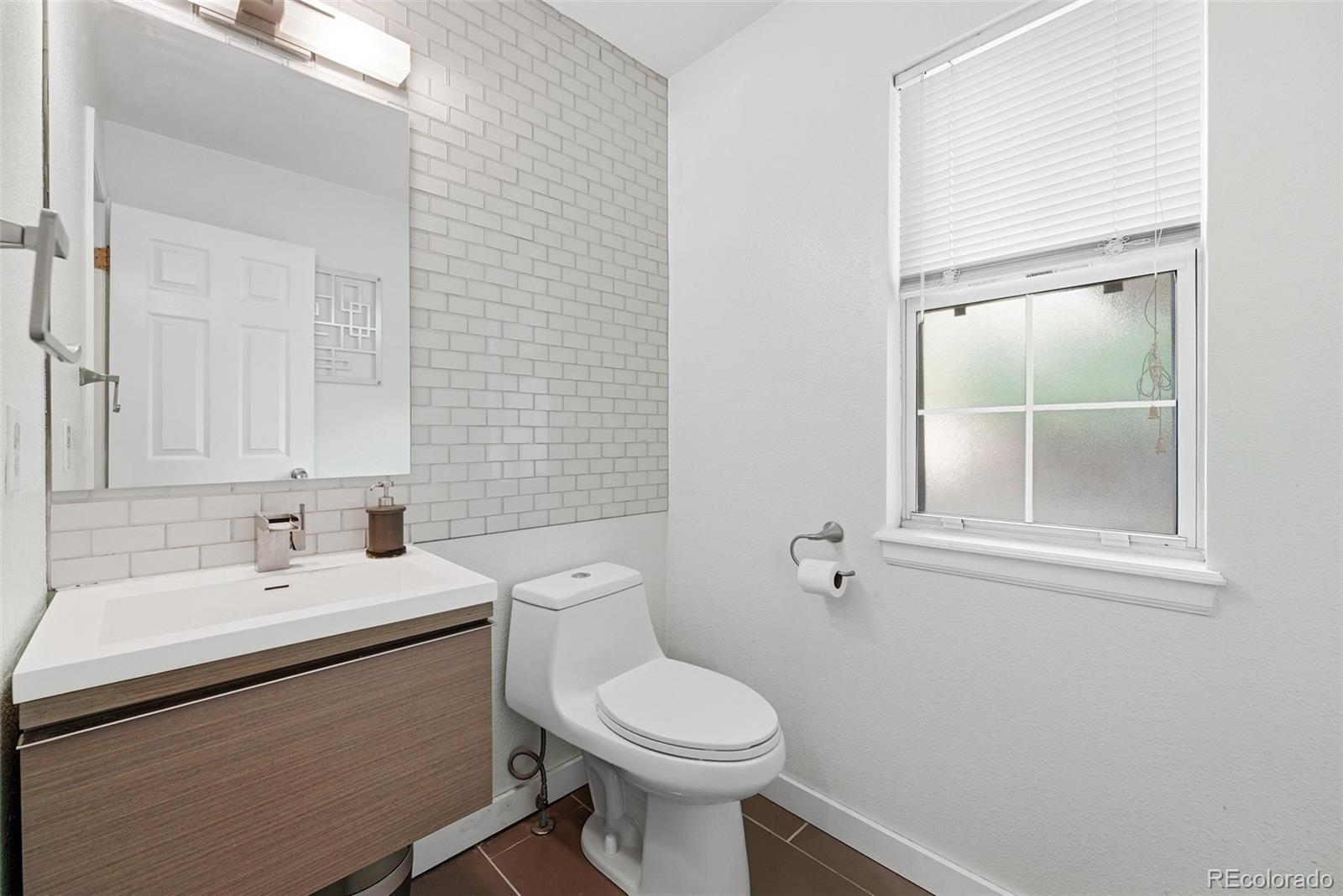 16653 E Powers Place