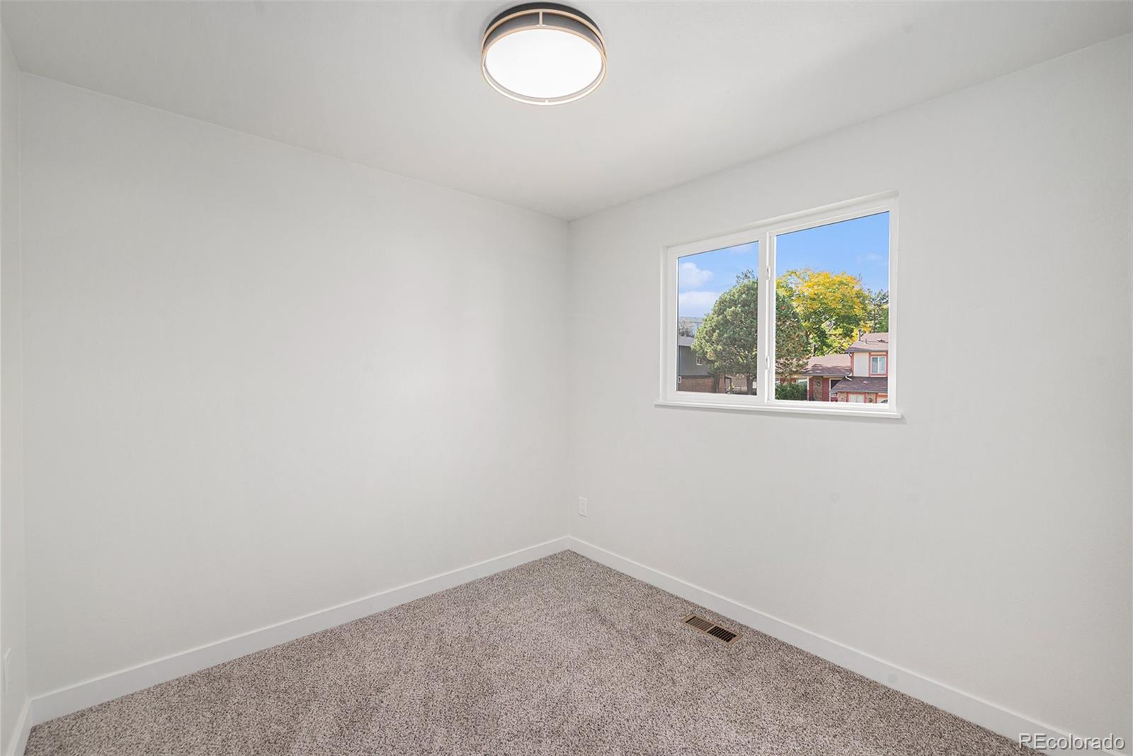 11084 Newland Street