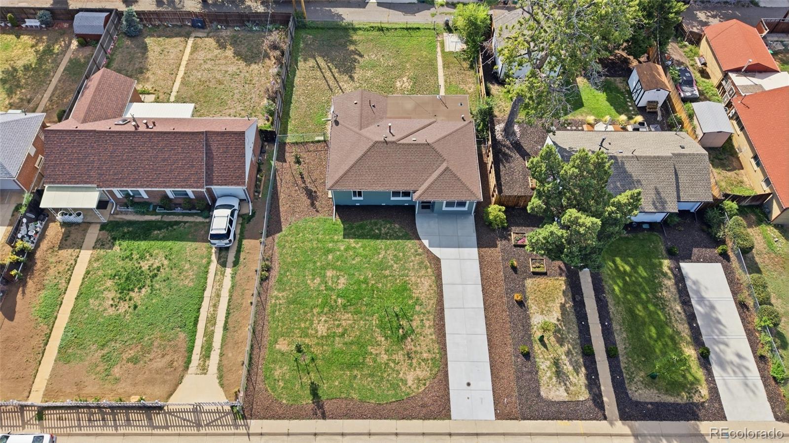 3055 N Holly Street