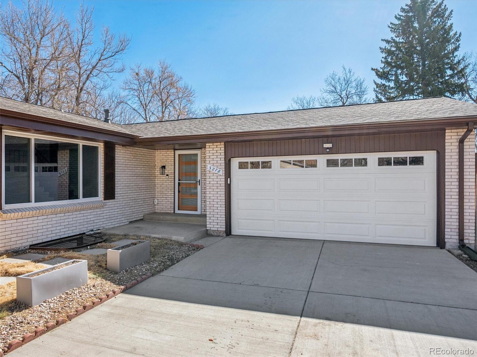 3278 S Wabash Court