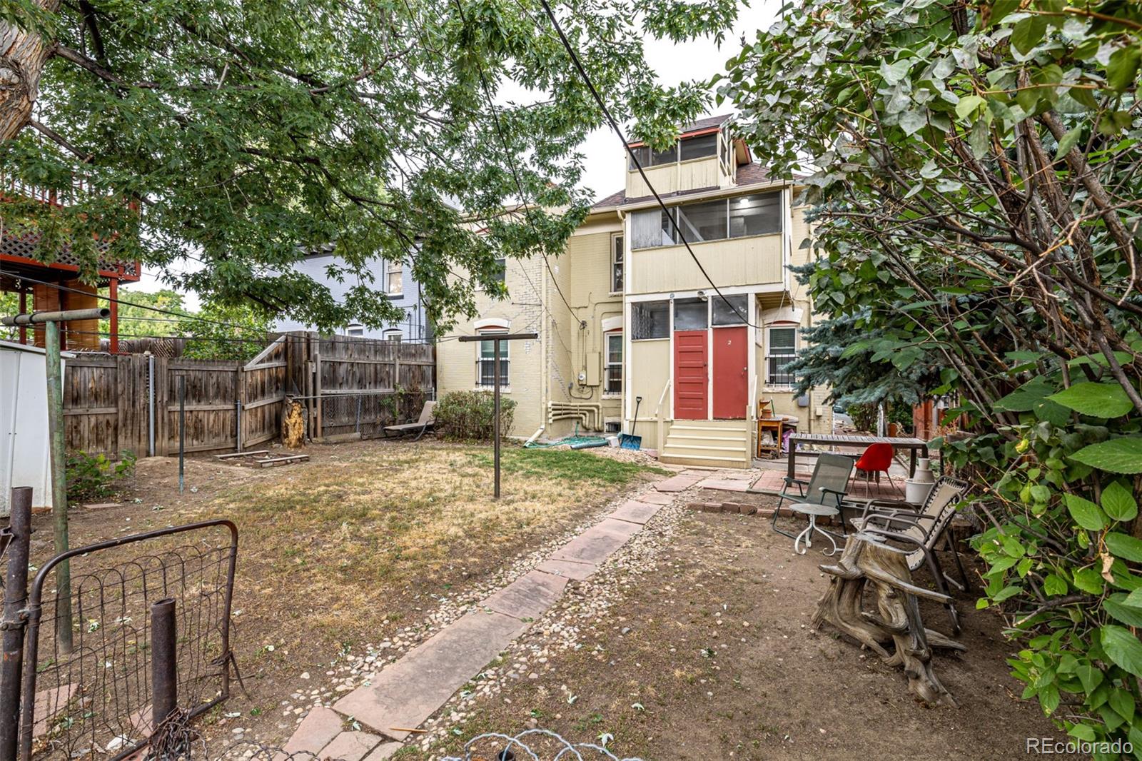 1204 Columbine Street