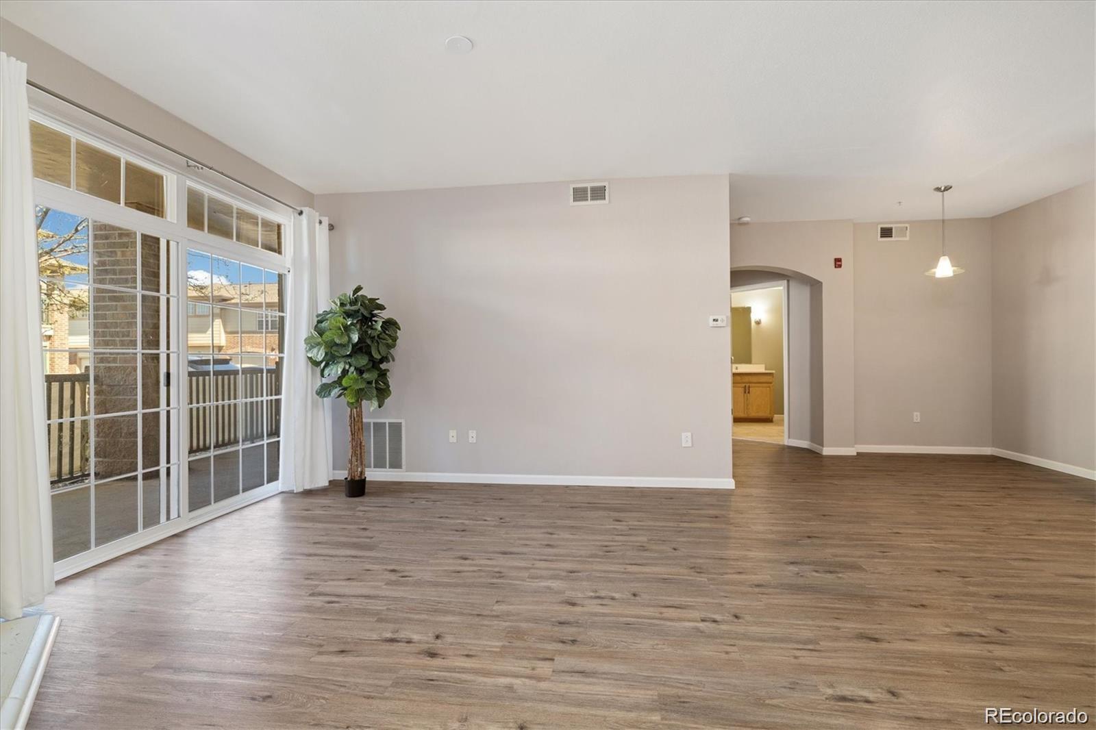 3890 S Dayton Street Unit: 105