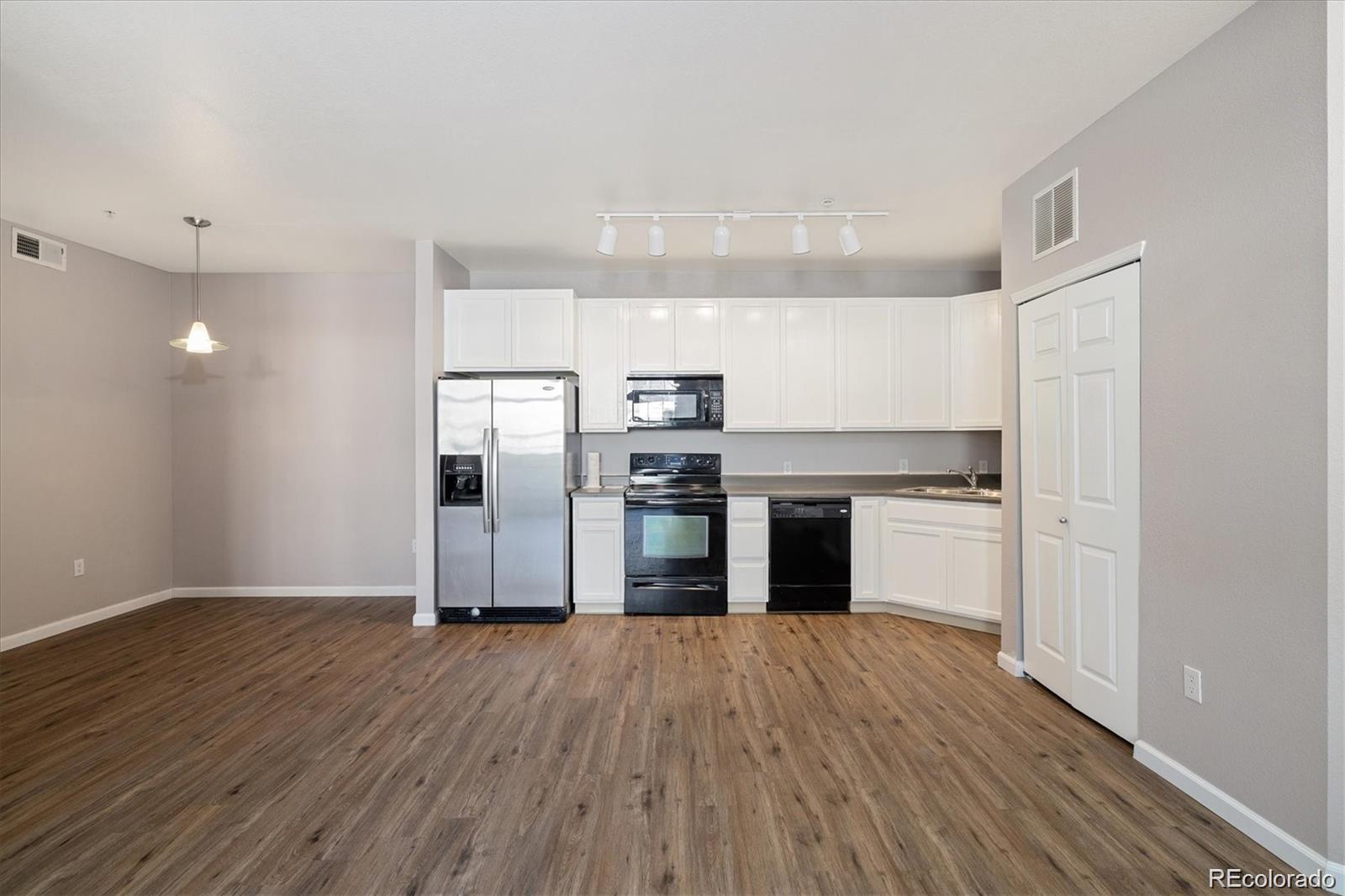 3890 S Dayton Street Unit: 105