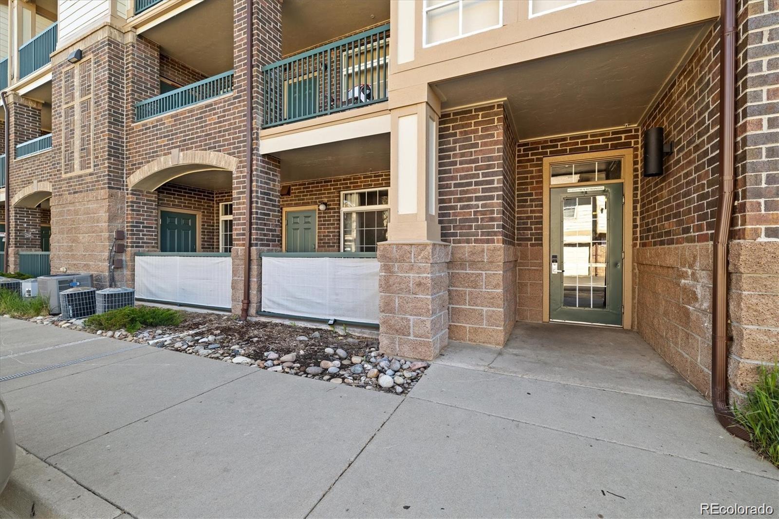 3890 S Dayton Street Unit: 105