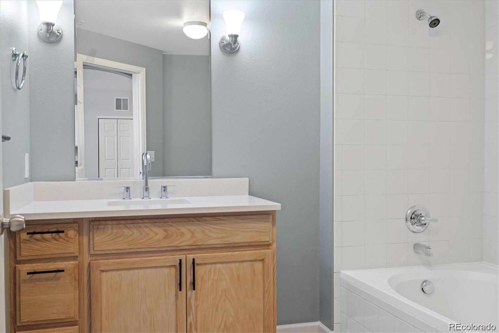 3890 S Dayton Street Unit: 105