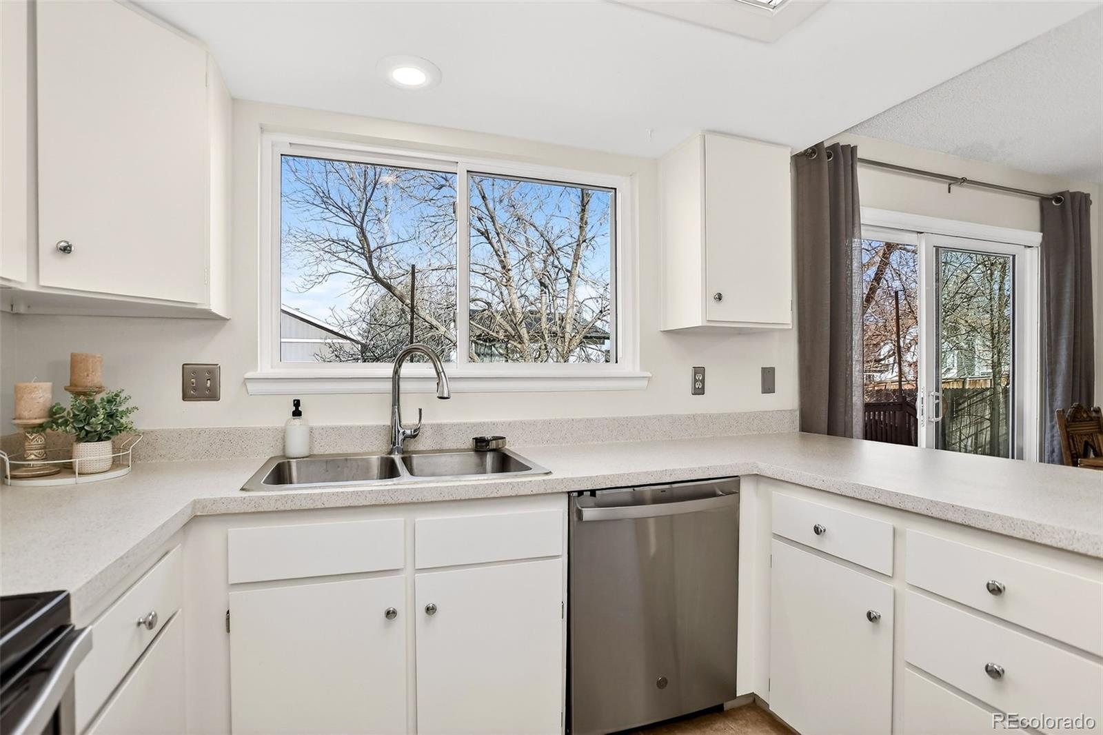 523 Timberline Place