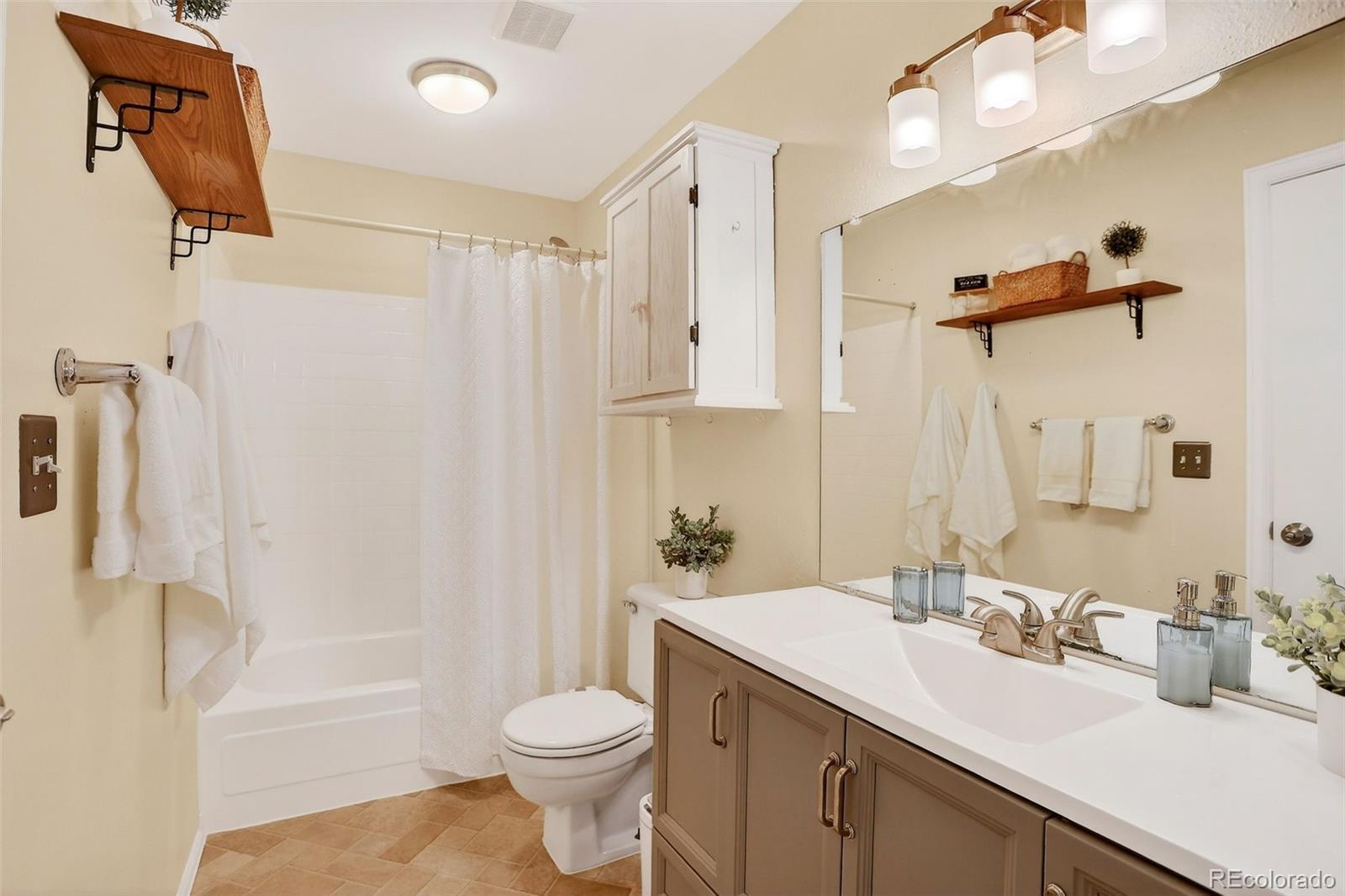 523 Timberline Place