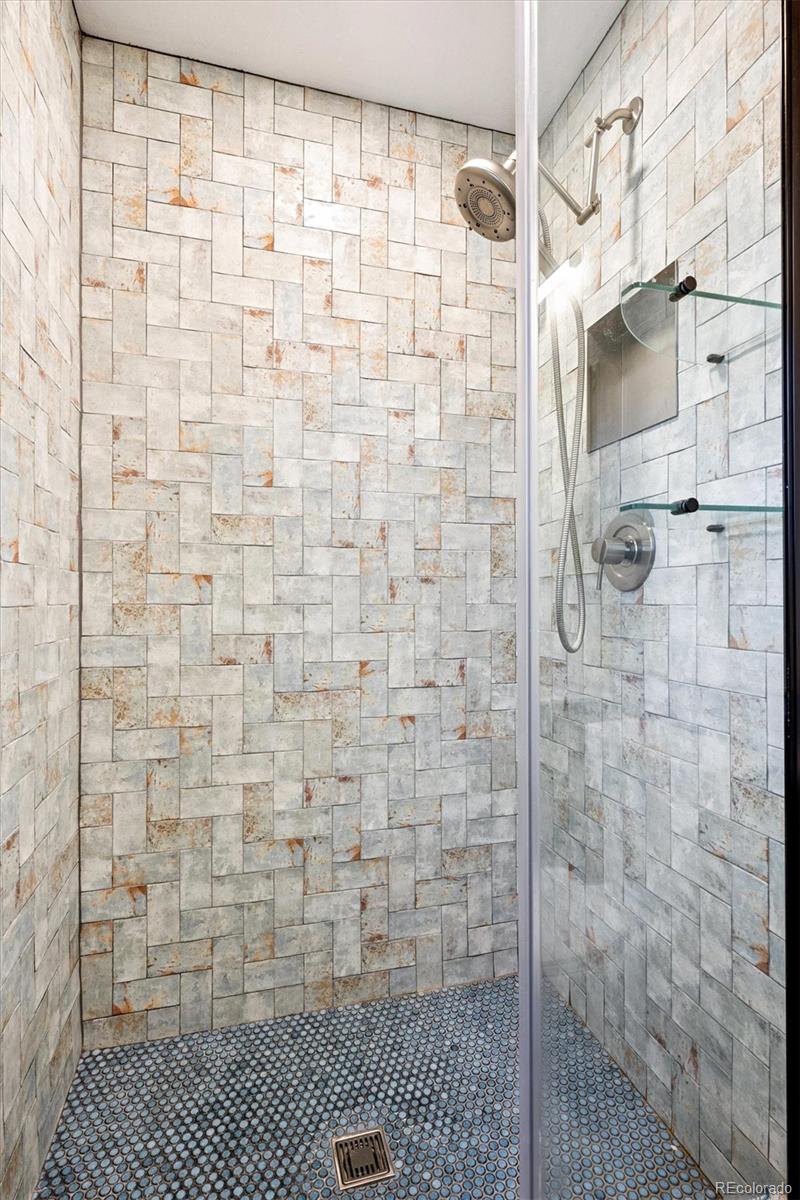 18851 E Cornell Avenue