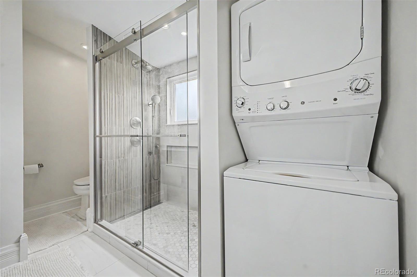 2504 Glenarm Place