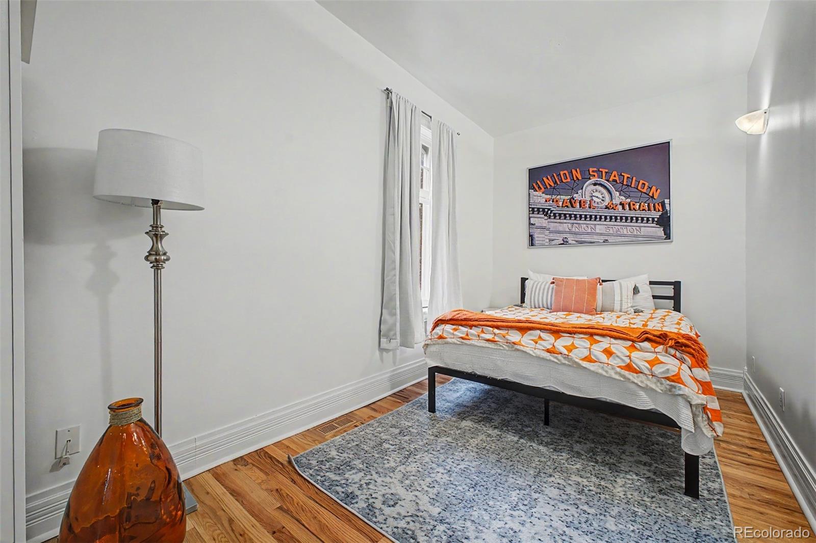 2504 Glenarm Place