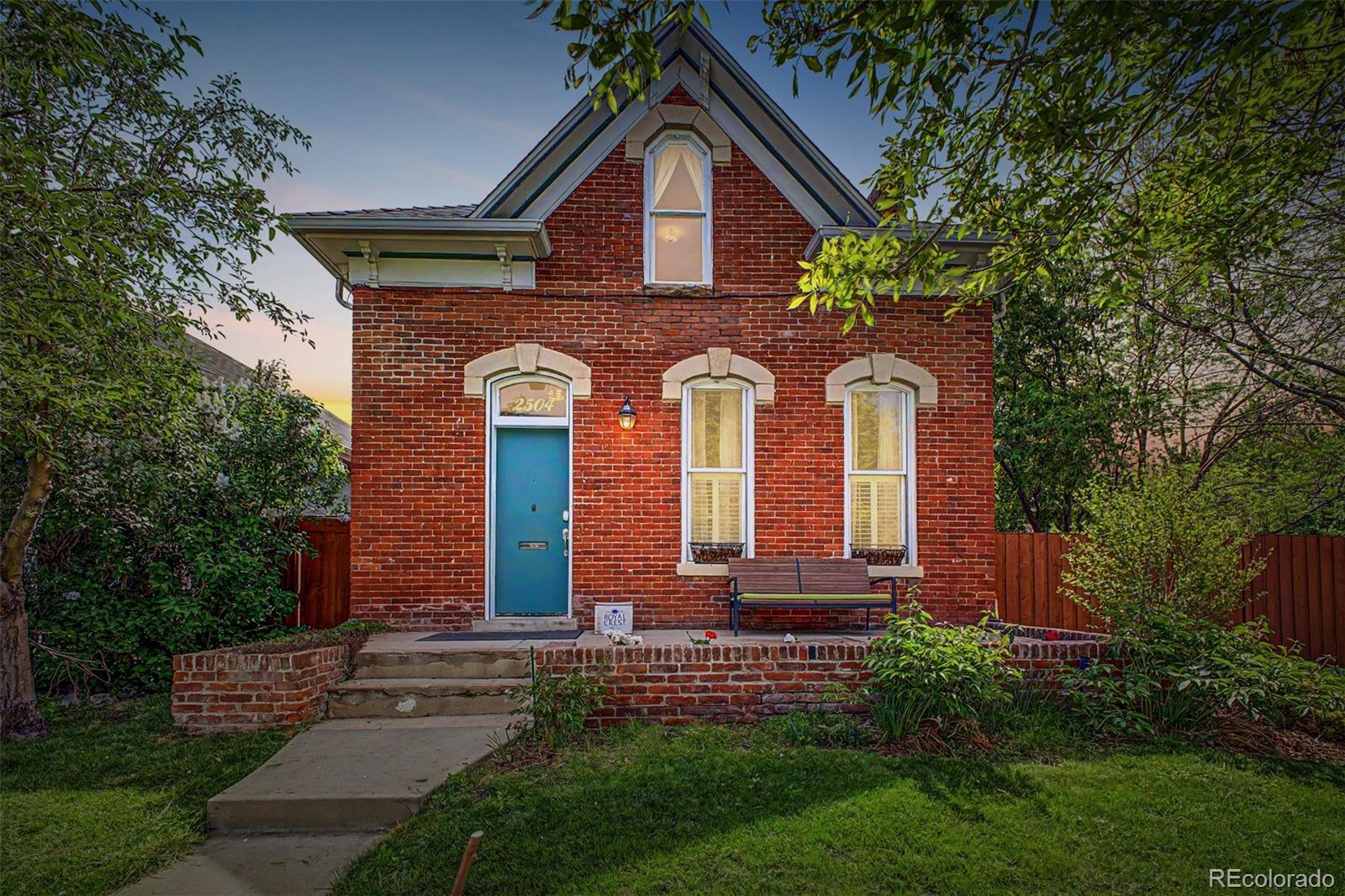 2504 Glenarm Place