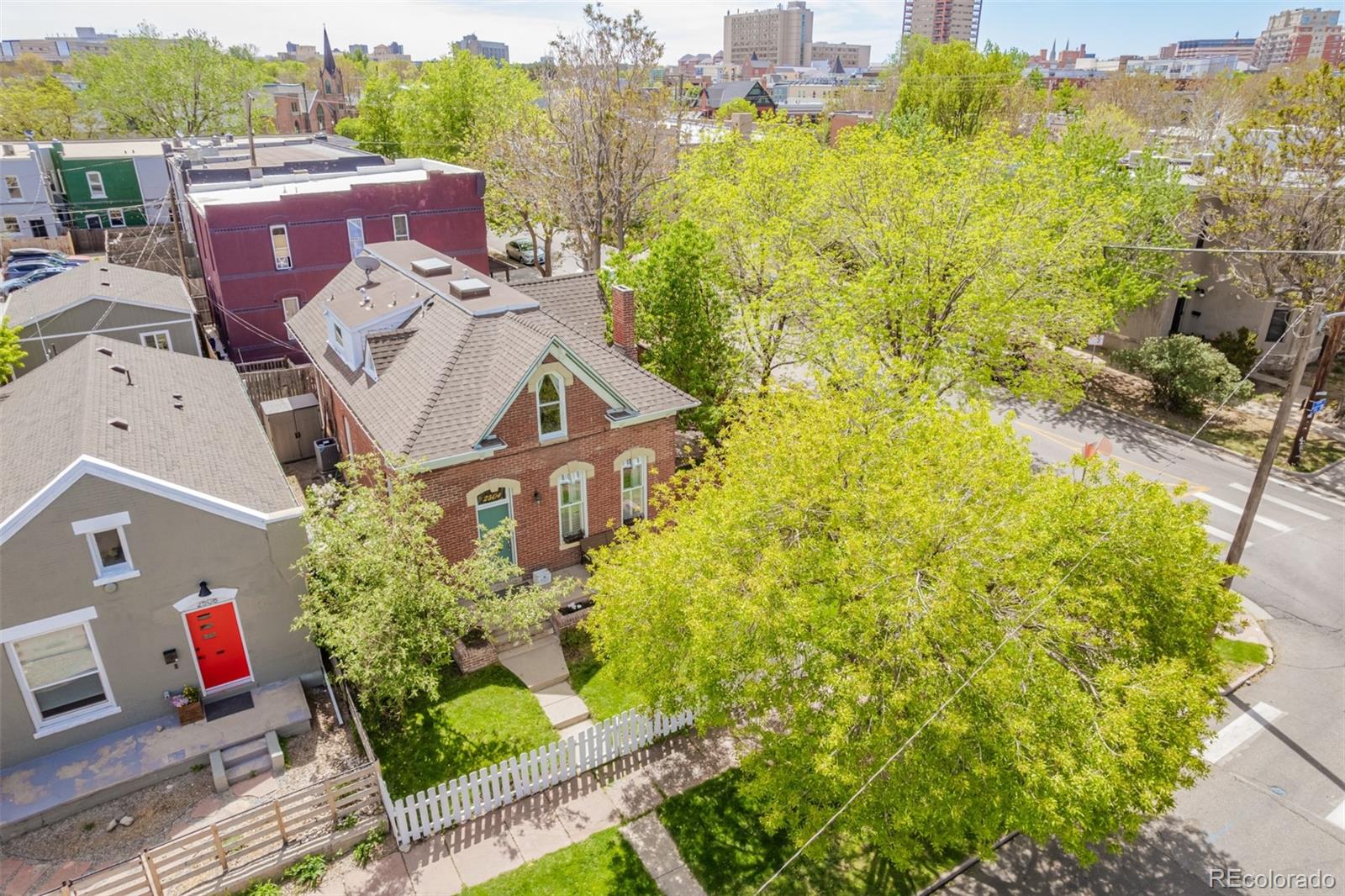 2504 Glenarm Place