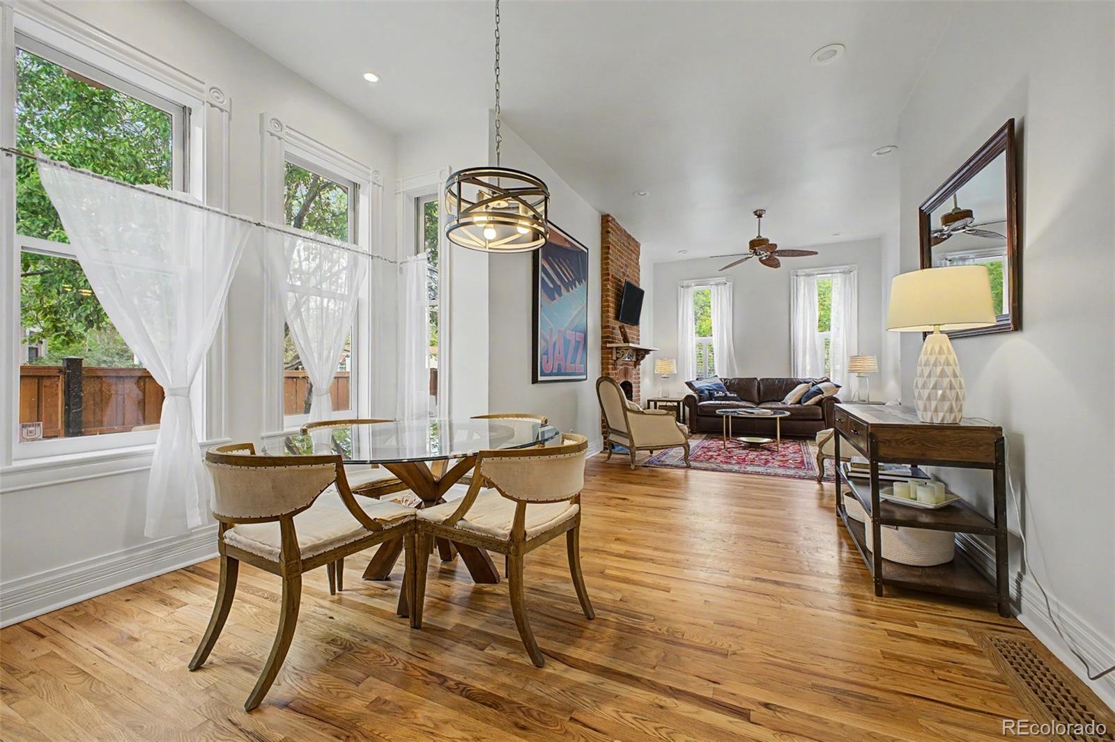 2504 Glenarm Place