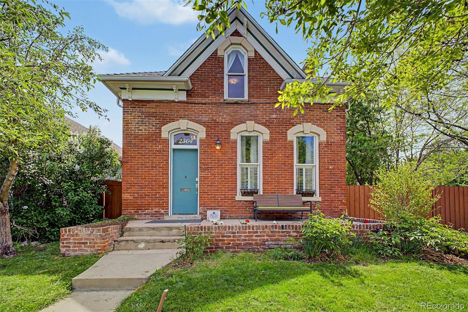 2504 Glenarm Place