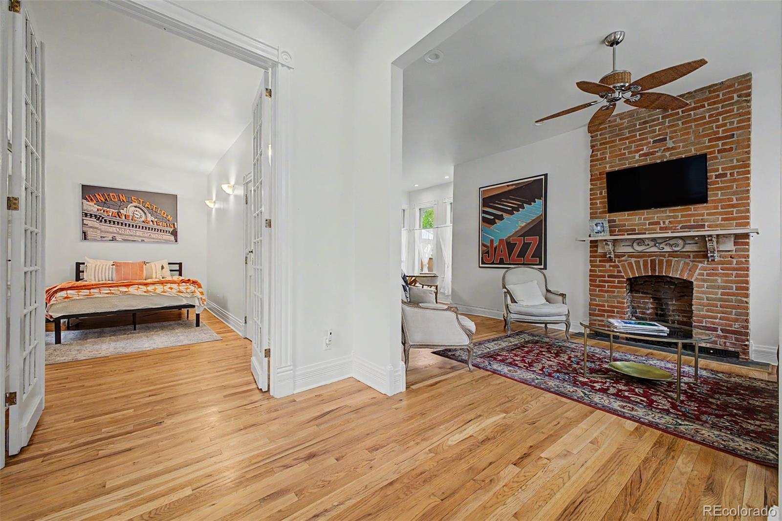 2504 Glenarm Place