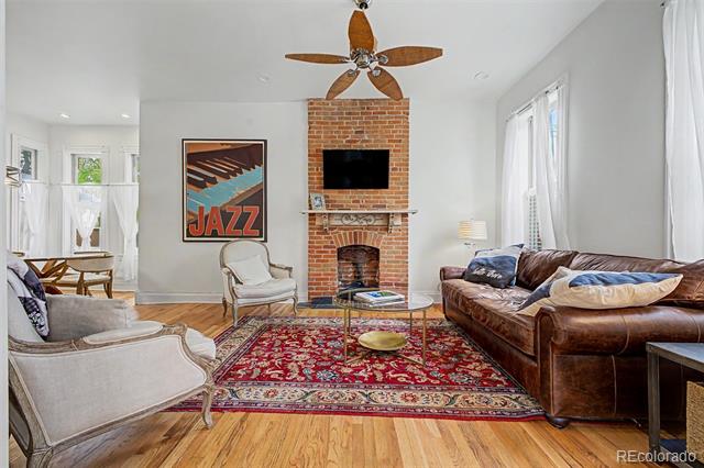 2504 Glenarm Place