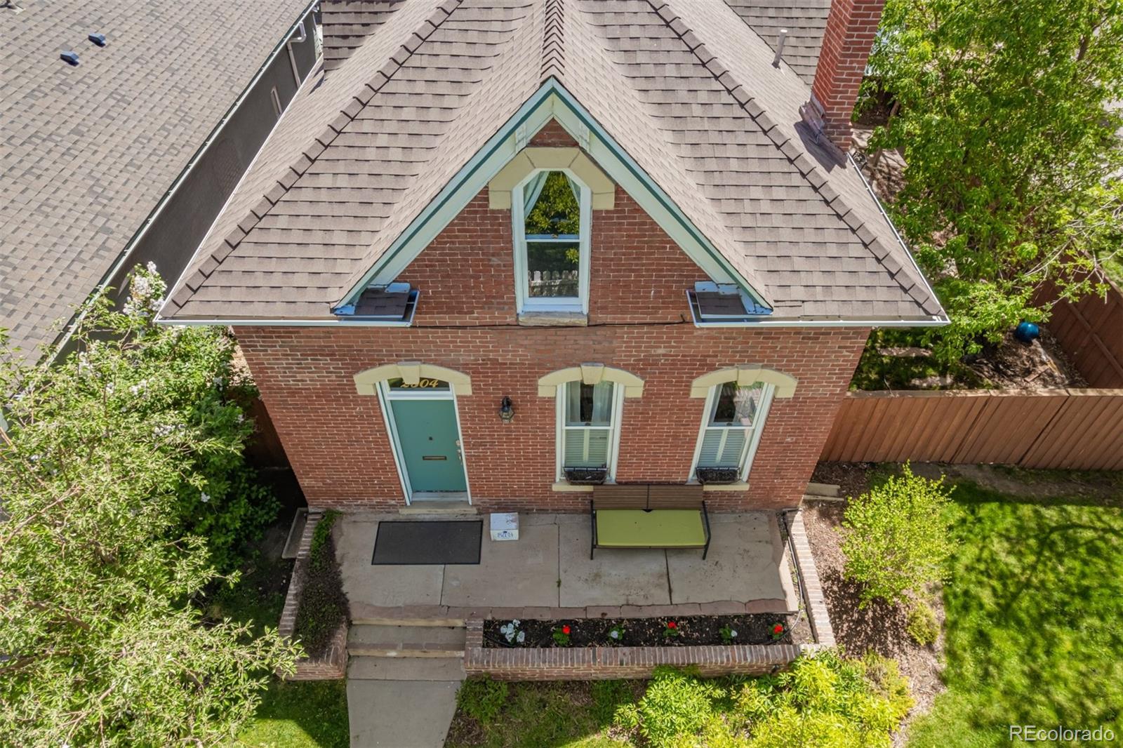 2504 Glenarm Place