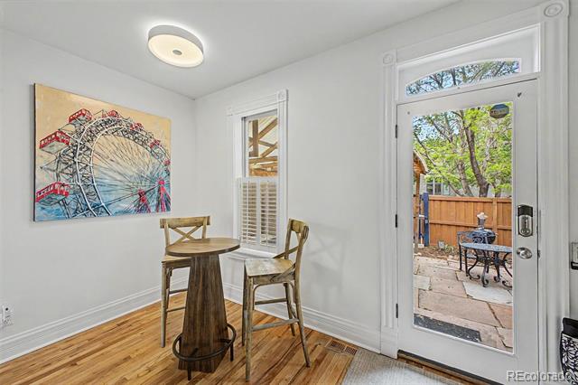 2504 Glenarm Place