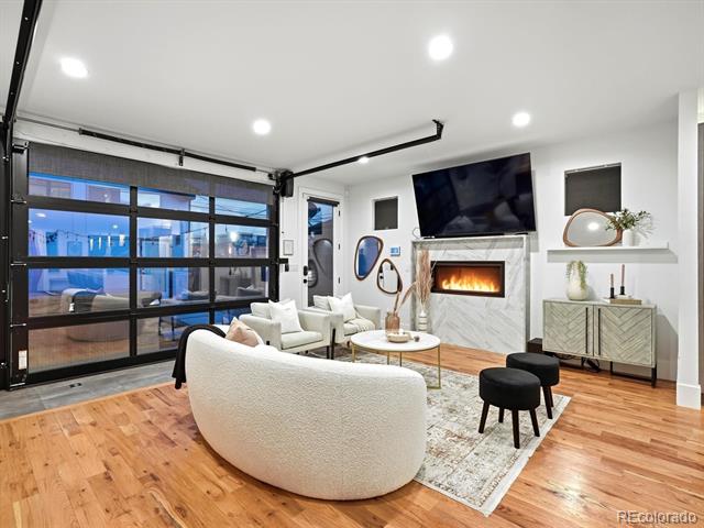2636 S Acoma Street