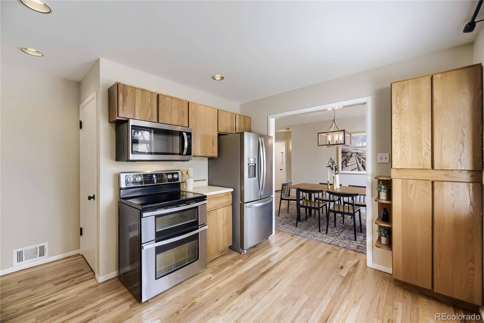 3265 S Newton Street