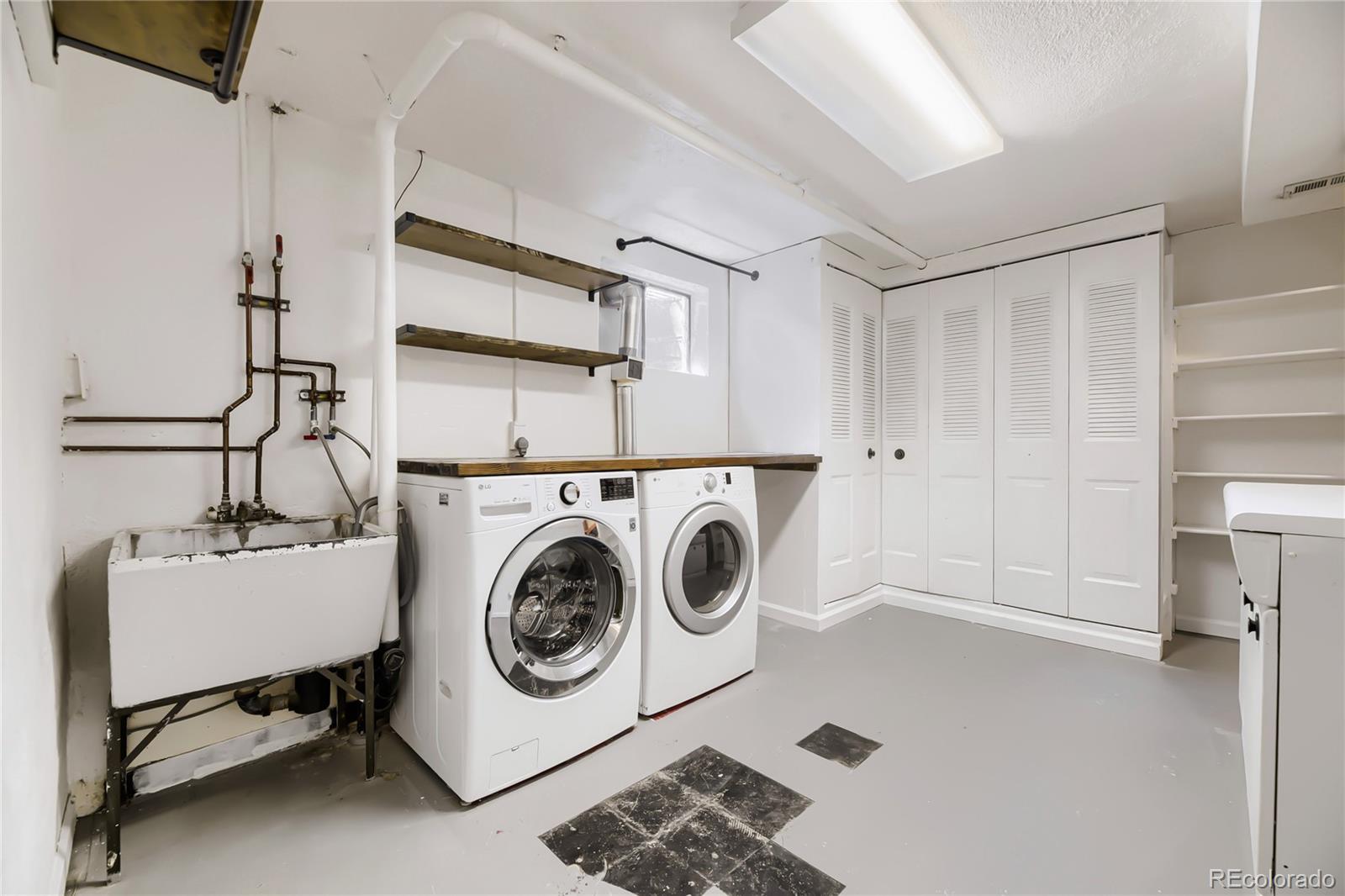 3265 S Newton Street