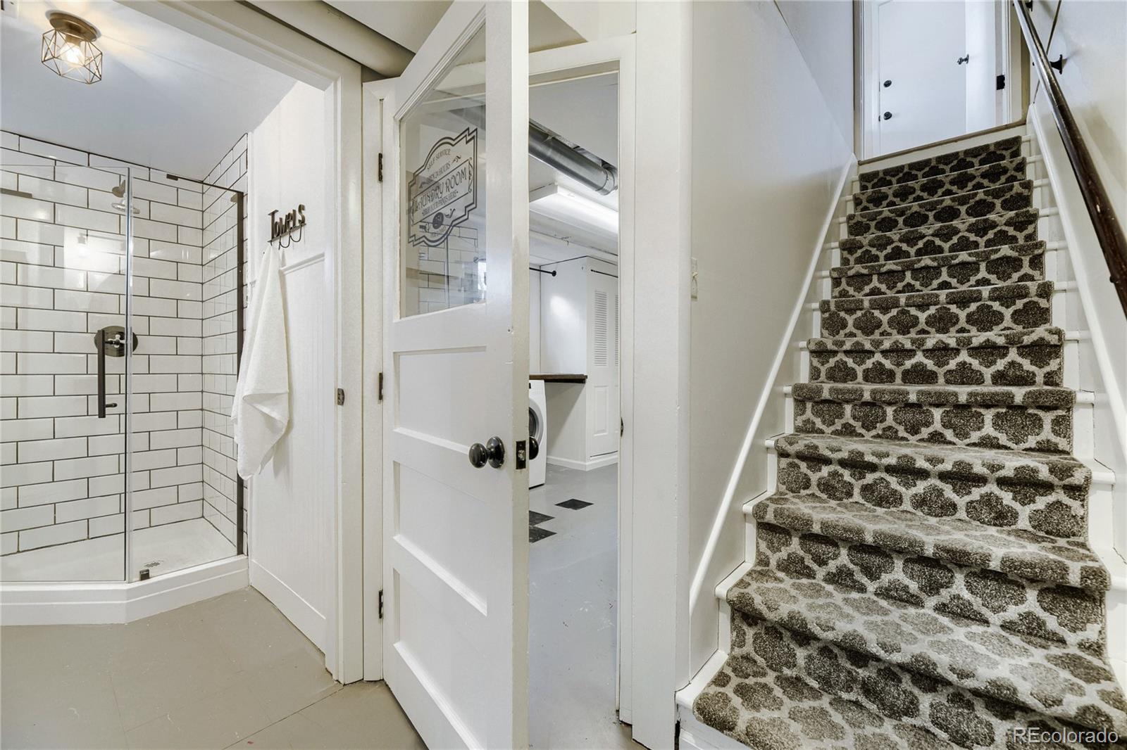 3265 S Newton Street