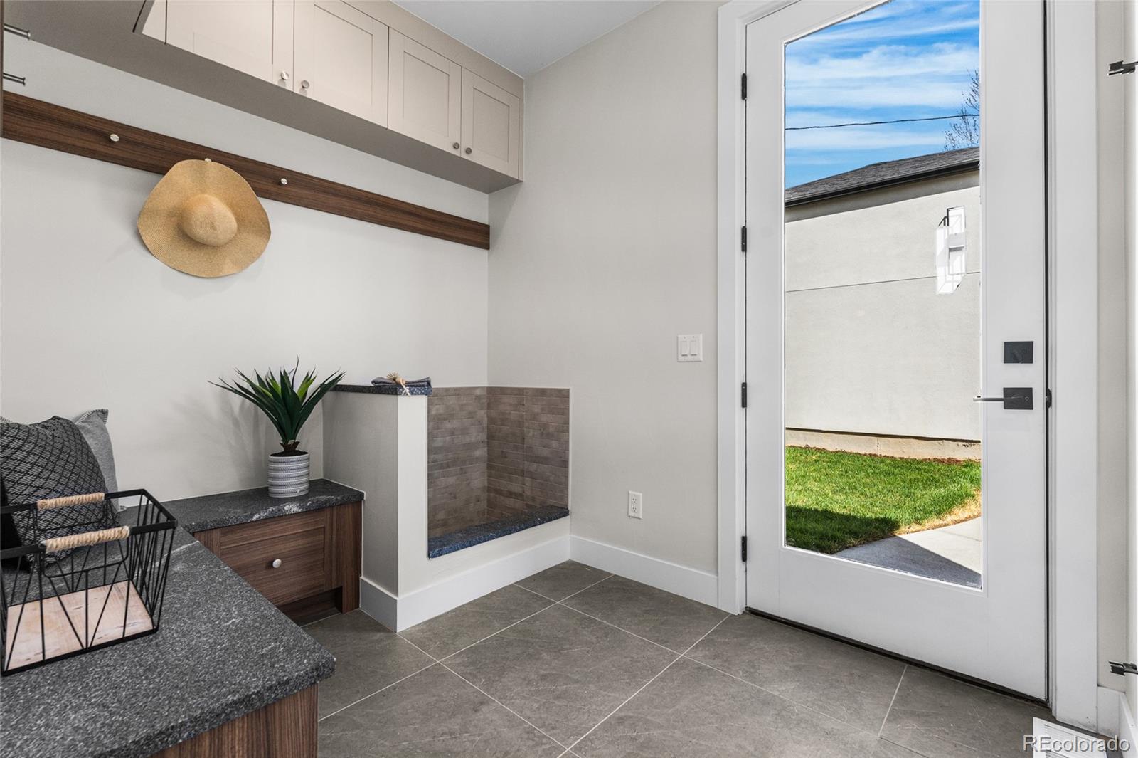 420 S Humboldt Street