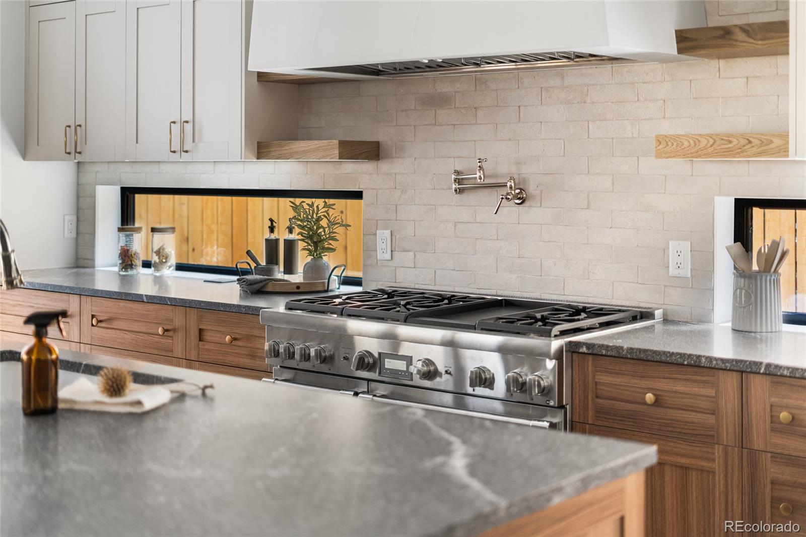 420 S Humboldt Street