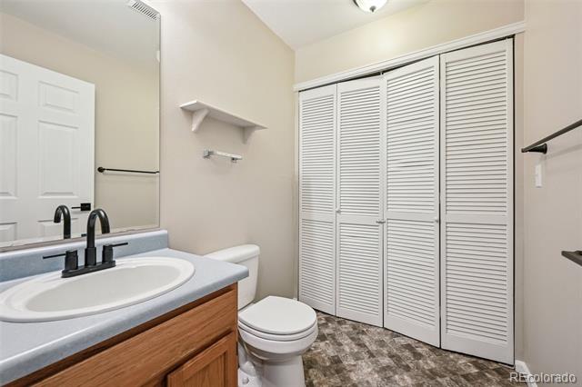 3056 W 107th Place Unit: F