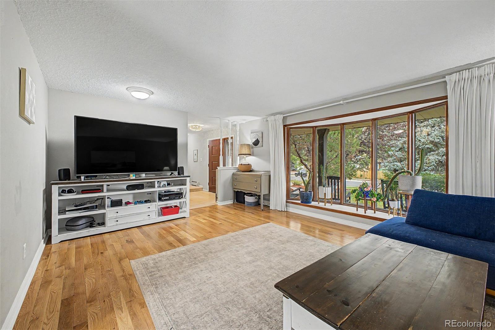 320 Oswego Court