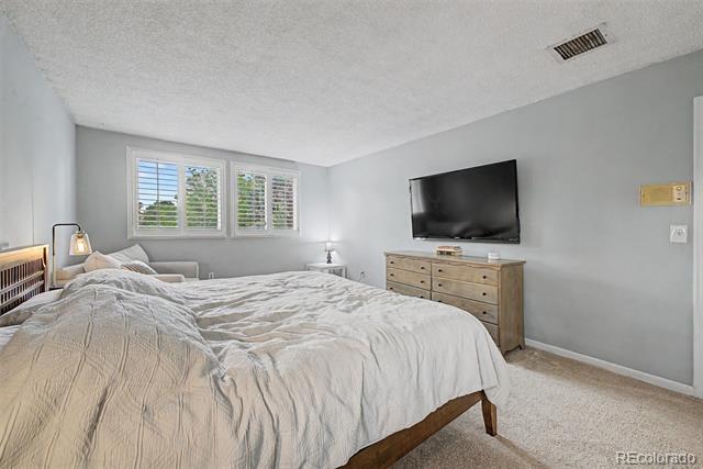 320 Oswego Court