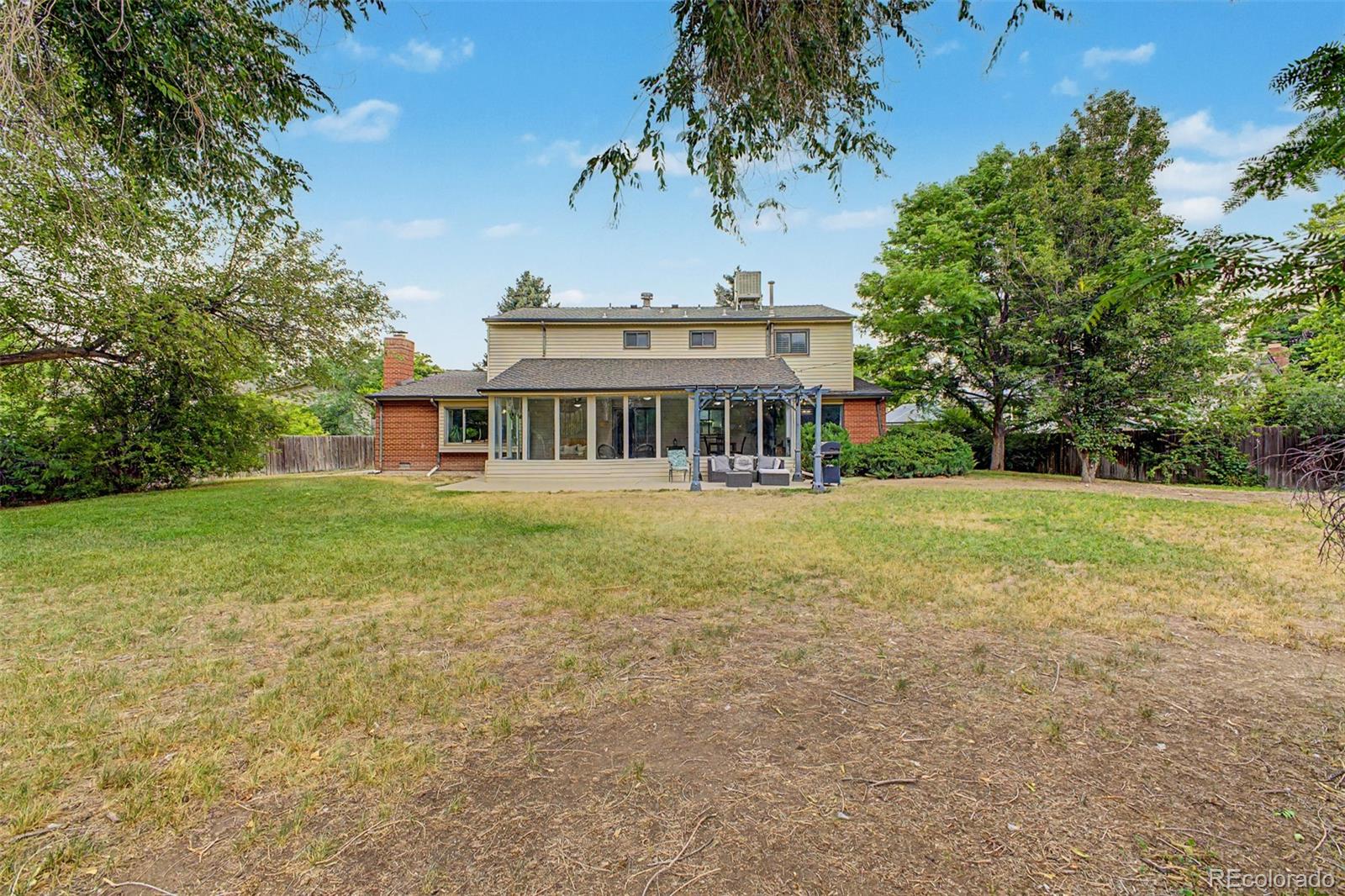 320 Oswego Court