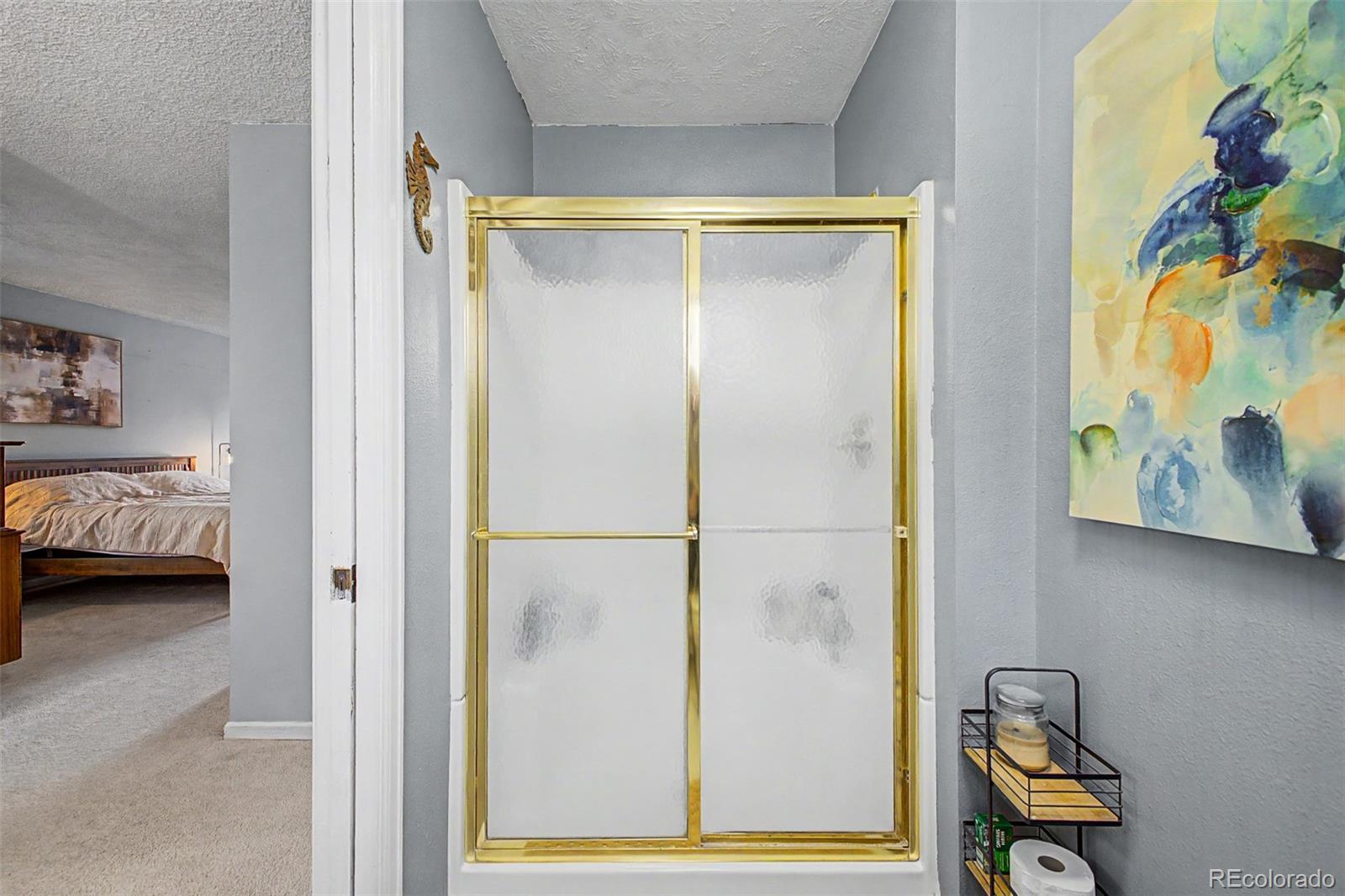 320 Oswego Court