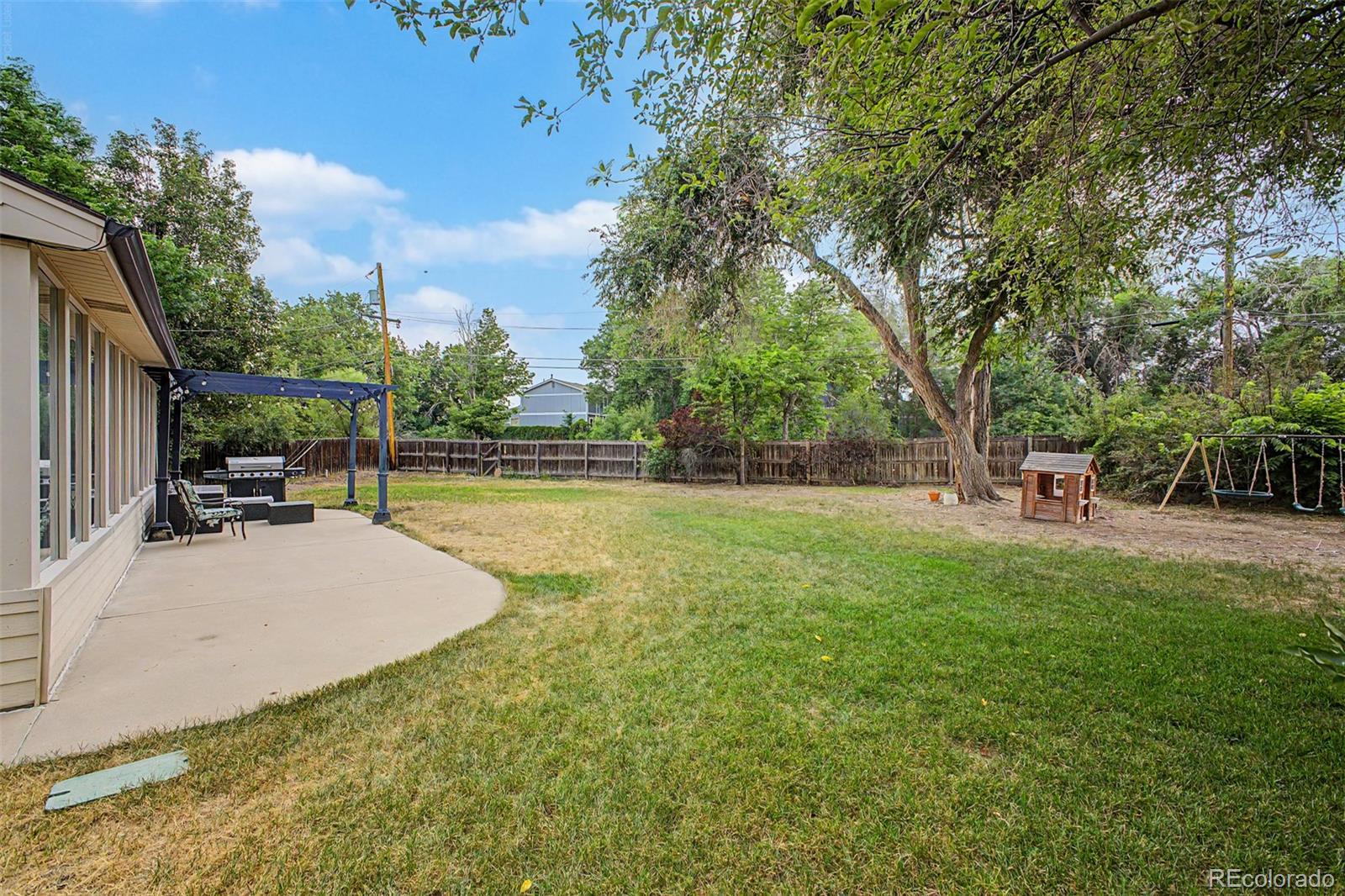 320 Oswego Court