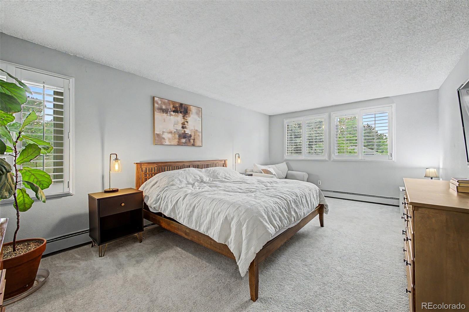 320 Oswego Court